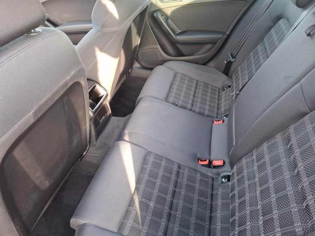 Audi A4 1.8TFSI 2012m Išsimokėtinai nuo 82€/mėn.