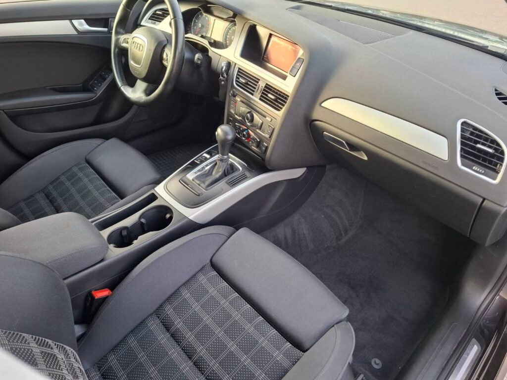 Audi A4 1.8TFSI 2012m Išsimokėtinai nuo 82€/mėn.