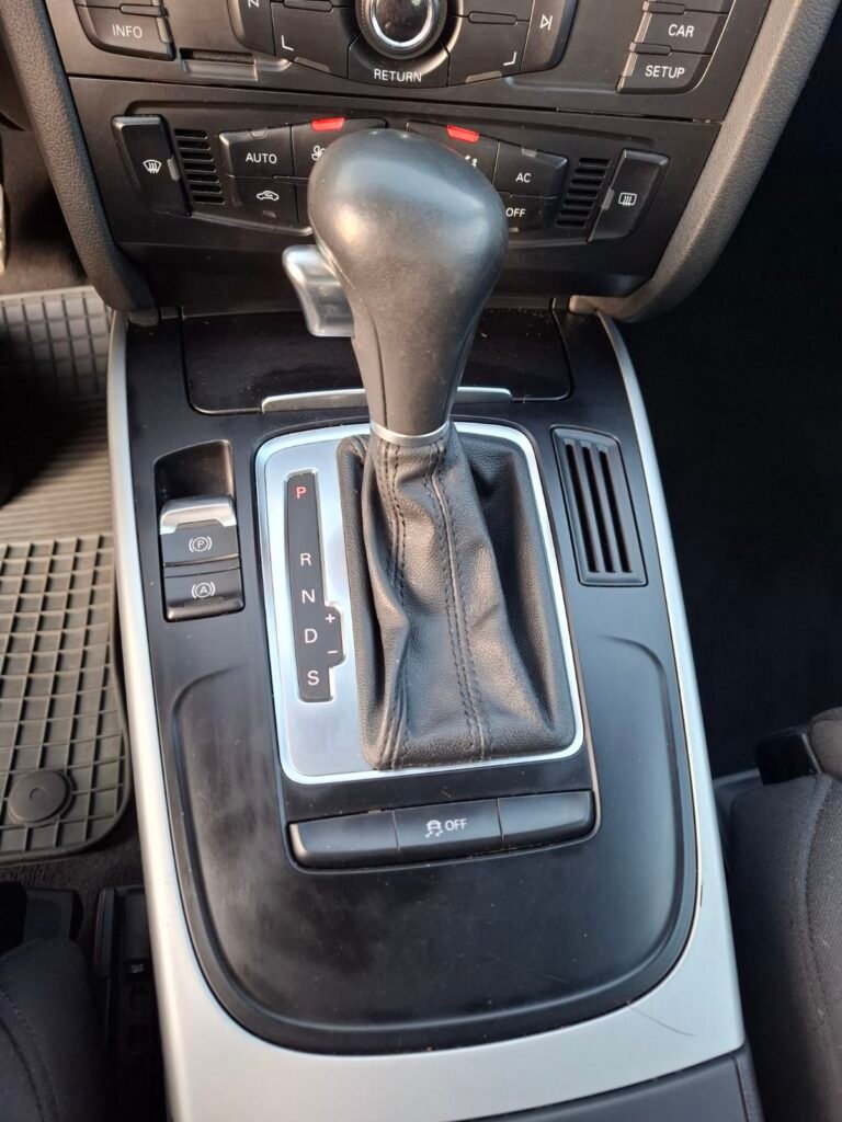 Audi A4 1.8TFSI 2012m Išsimokėtinai nuo 82€/mėn.